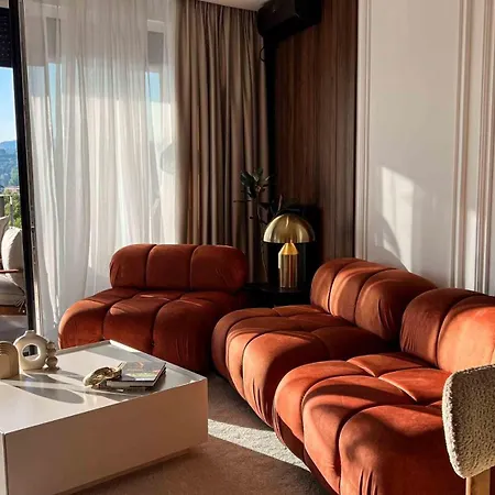 아파트 Zest Prive 크라구예바츠